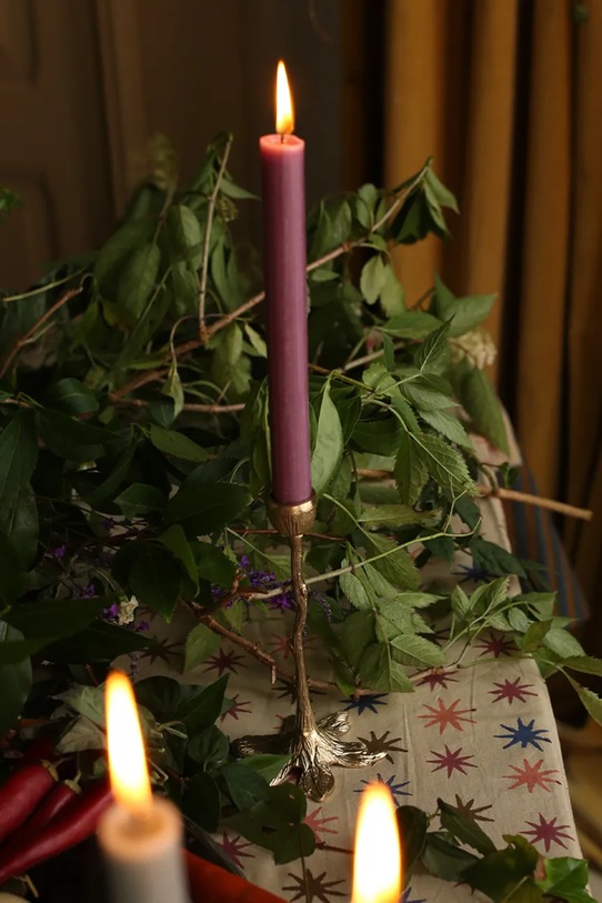 Salon i sypialnia Doing Goods świecznik dekoracyjny 19,3 x 10 x 9 cm 1.20.30.014.921.4 żółty