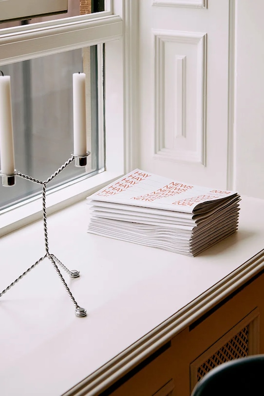 HAY świecznik dekoracyjny Wire 19 x 25 cm AE365.A835 szary