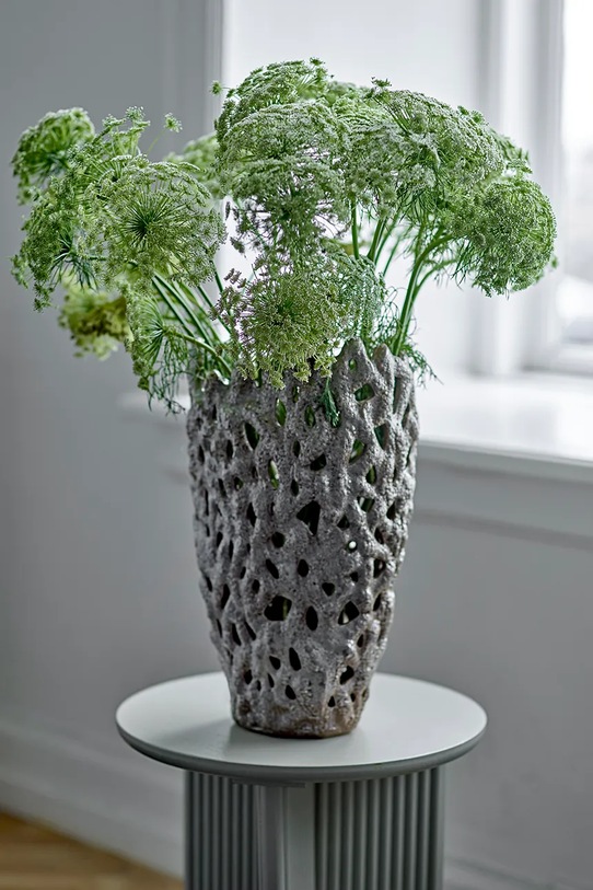 Salon i sypialnia Bloomingville wazon dekoracyjny Eunice 22,5 x 37 cm 82072439 beżowy