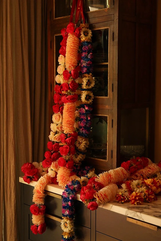 Salon i sypialnia Doing Goods sztuczne kwiaty Serenade of Roses 188 x 7 x 7 cm 1.20.50.035.300.3 różowy