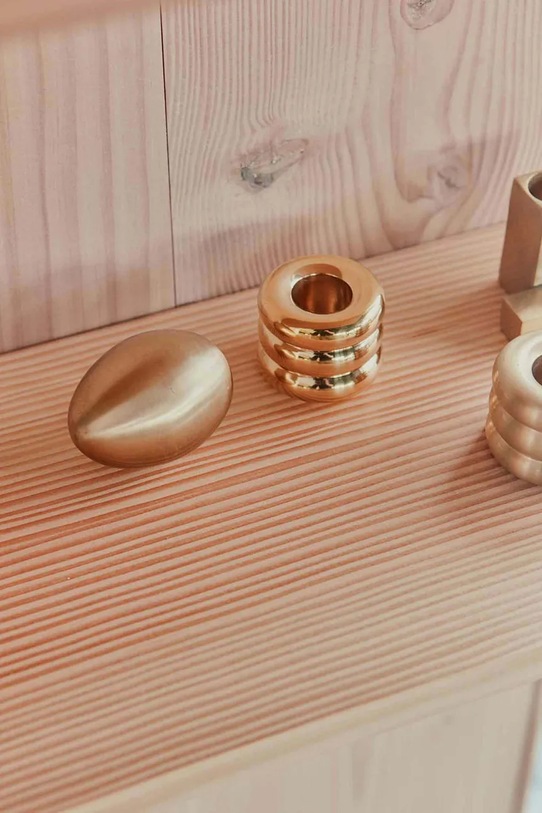 OYOY świecznik dekoracyjny Savi 4 x 4 x 4 cm L300426 żółty AA00