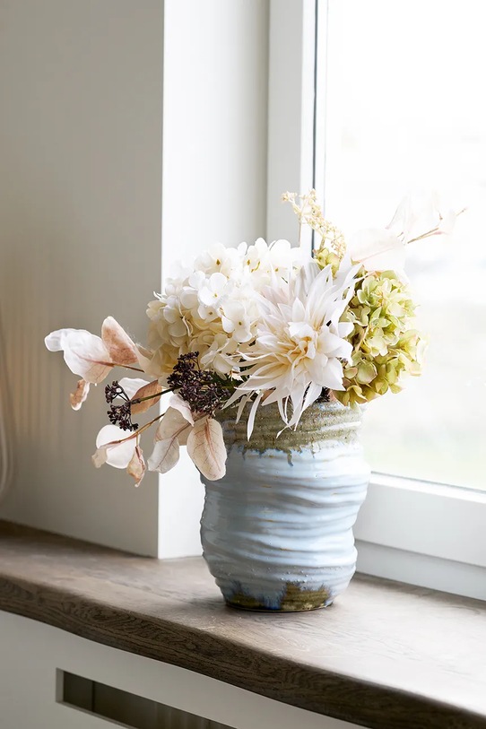 House Nordic wazon dekoracyjny z ceramiki 19,5 x 19,5 x 22,5 cm niebieski 4442071