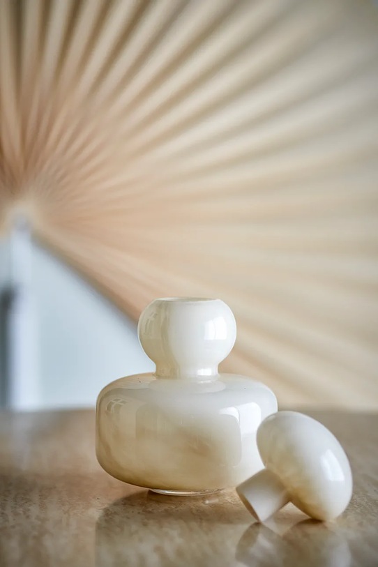 Bloomingville wazon dekoracyjny Cynthia 21 cm beżowy 82072853