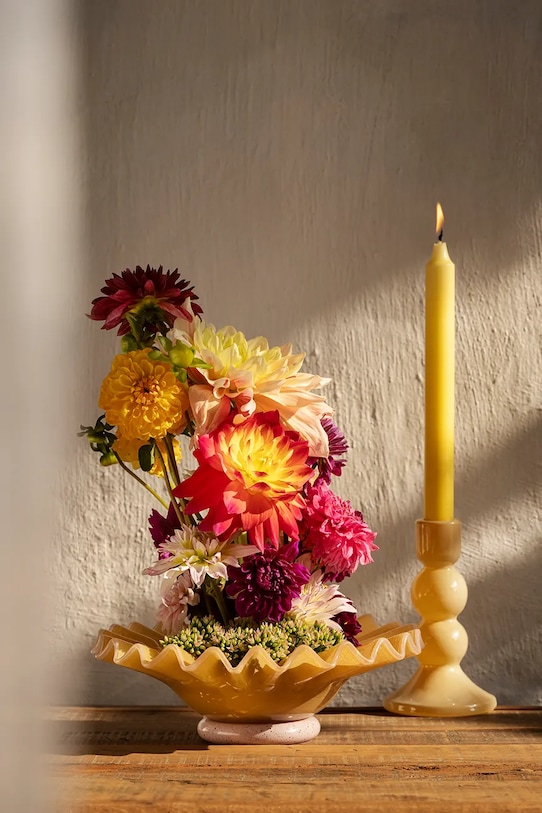 Salon i sypialnia Madam Stoltz misa dekoracyjna ze szkła barwionego 23 x 8 cm 2411634.YP żółty