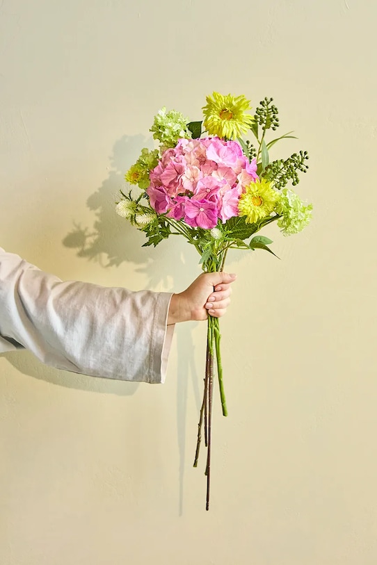 Salon i sypialnia House Doctor sztuczny bukiet dekoracyjny z tworzywa sztucznego 36 x 68 cm 900002283 multicolor