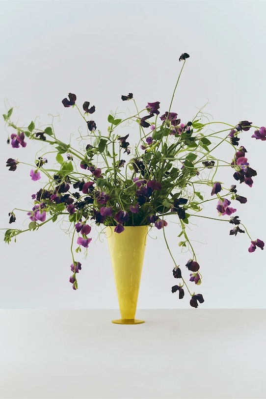 HAY vaza dekorativna iz barvanega stekla 26 x 12 x 12 cm AF574.A603.AU91 rumena AA00