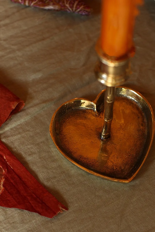 Doing Goods świecznik dekoracyjny mosiężny 10 x 14 x 10 cm żółty 1.20.30.034.926.3