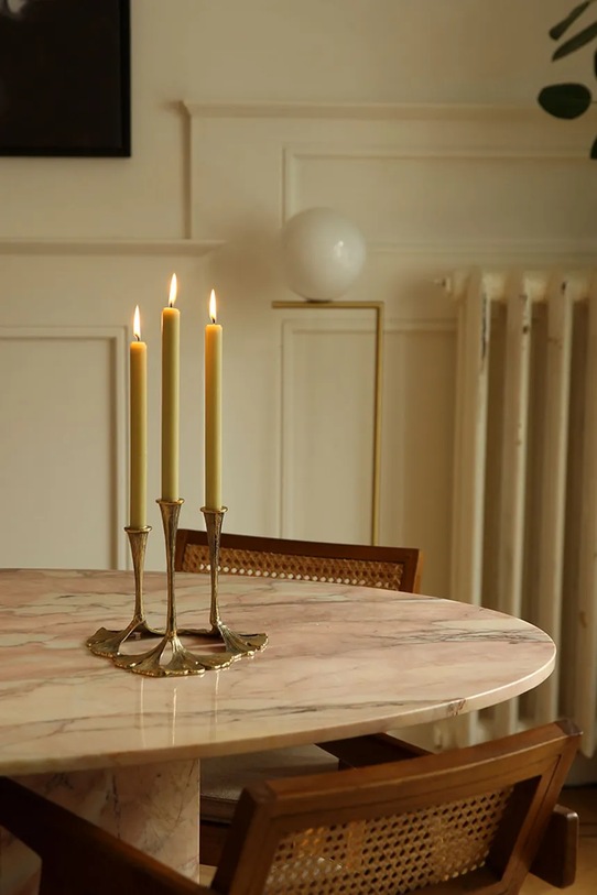 Salon i sypialnia Doing Goods świecznik dekoracyjny mosiężny 24 x 24 x 21,5 cm 1.20.30.040.926.5 żółty