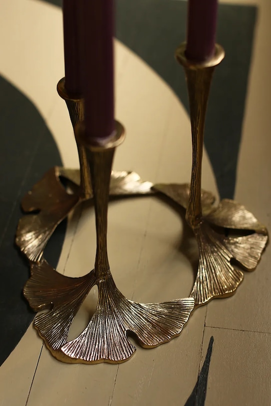 Doing Goods Svietnik dekoratívny mosadzný 24 x 24 x 21,5 cm 1.20.30.040.926.5 žltá