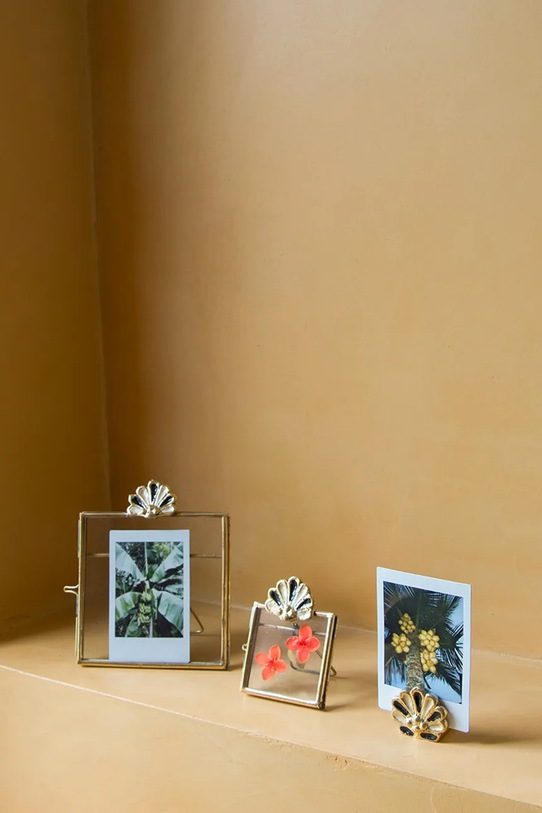 Doing Goods ramka dekoracyjna mosiężna 12,5 x 11 x 0,8 cm żółty 1.20.12.085.923.4