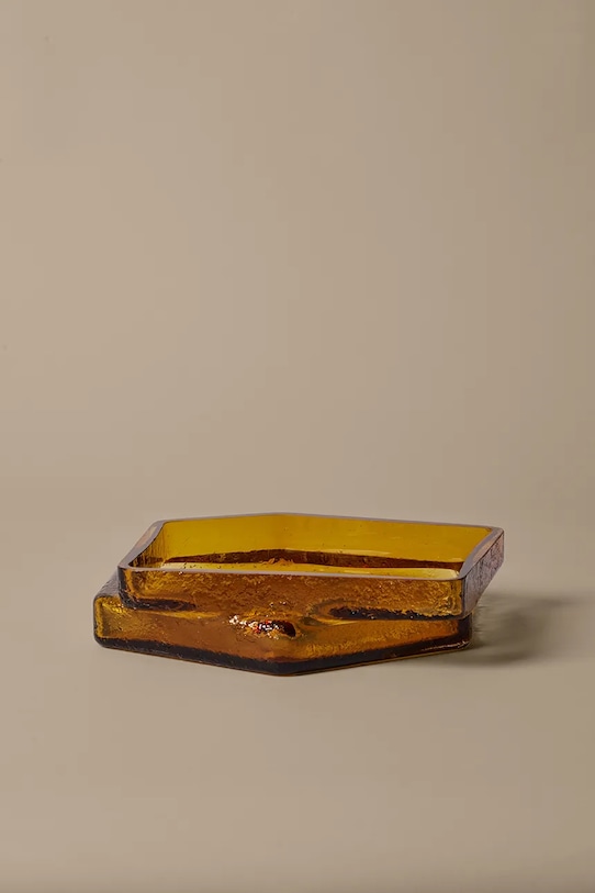 Salon i sypialnia Ferm Living taca dekoracyjna ze szkła barwionego 7 x 30 x 29 cm 1104272516 żółty