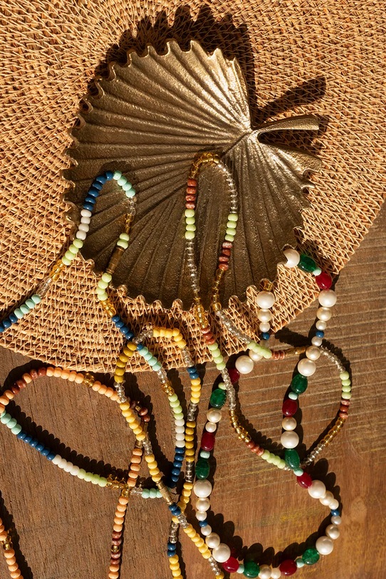 Dnevni boravak i spavaća soba Madam Stoltz pladanj ukrasni od metala 14 cm MMS25.02.24 zlatna