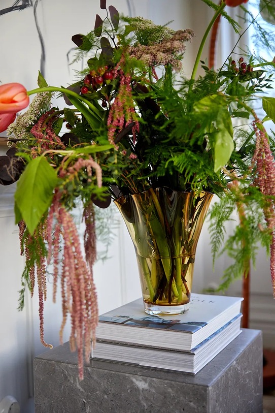 Salon i sypialnia Sagaform wazon stojący ze szkła 20 x 20 x 24,5 cm 5018376 żółty