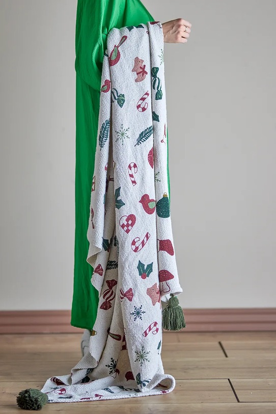 Lifestyle Bloomingville narzuta bawełniana świąteczna Yule 160 x 130 cm 82062835 multicolor