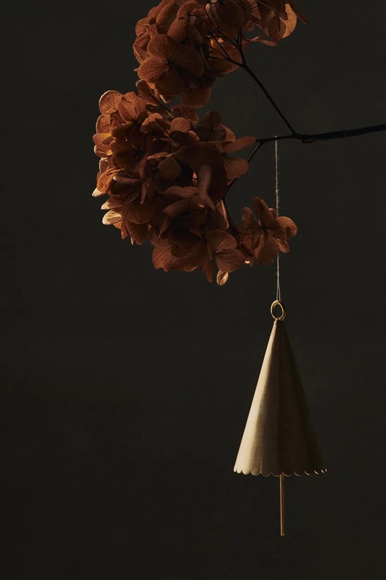 ferm LIVING zawieszka świąteczna Cone Bell 12 cm 2-pack 1104271783 żółty AA00