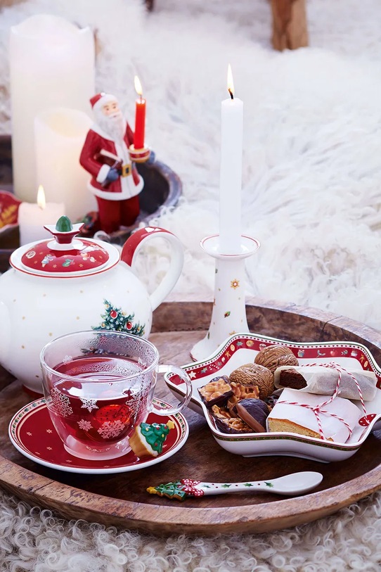 Villeroy & Boch dzbanek świąteczny 1,6 l 14.8585.0560 multicolor