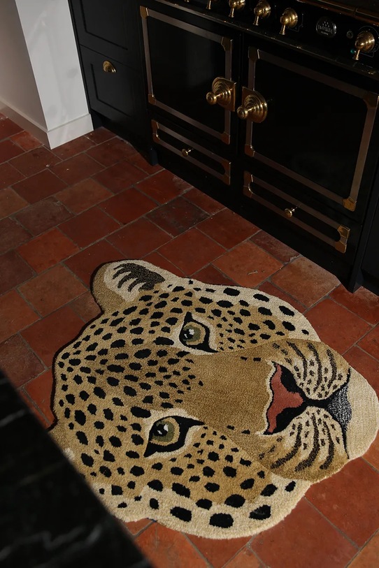 Dnevni boravak i spavaća soba Vuneni tepih Doing Goods Himani Leopard Head 1.45.10.070.700.5 zlatna