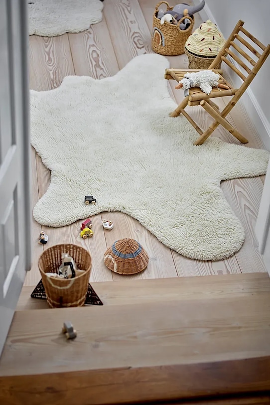 Bloomingville dywan wełniany Bear 200 x 140 cm beżowy 82066549