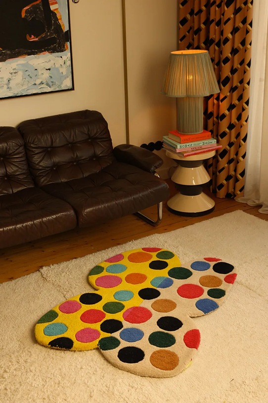 Salon i sypialnia Doing Goods dywan wełniany Marley Multi Butterfly 105 x 80 cm 1.45.10.136.099.5 multicolor