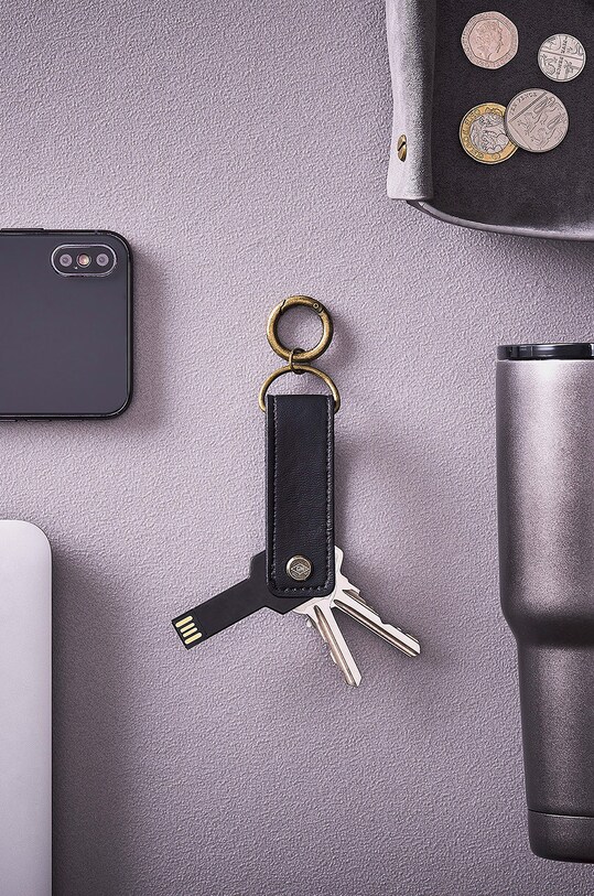 Gentlemen's Hardware brelok z USB Flash Drive 16 GB czarny GEN503UK