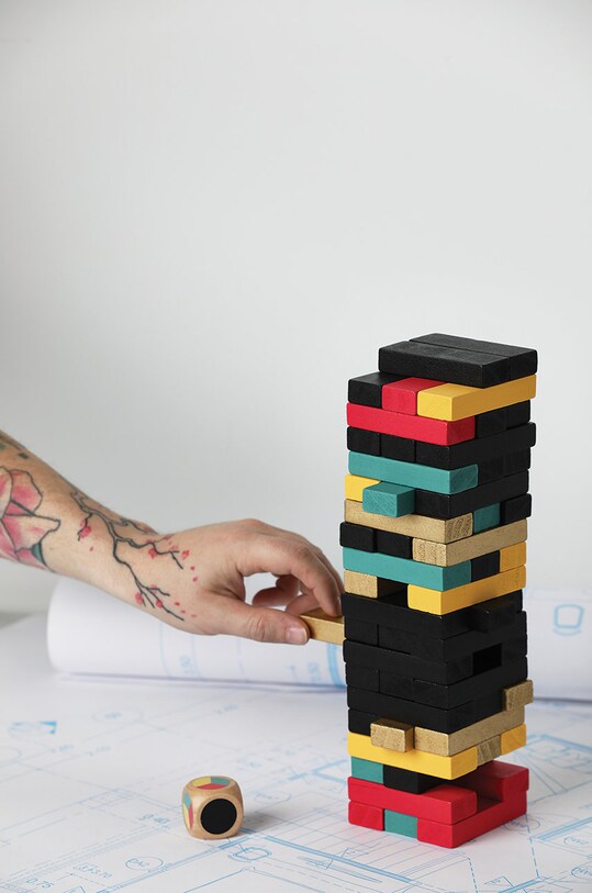 Gentelmen's Hardware hra Wooden Tumbling Blocks žlutá GEN582UK