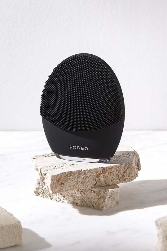 FOREO inteligentna szczoteczka oczyszczająco-masująca do twarzy LUNA™ 3 Men czarny F9694