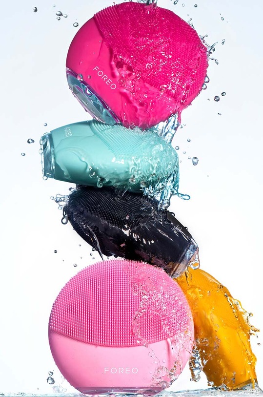 FOREO szczoteczka masująca i czyszcząca skórę twarzy LUNA™ Mini 3 F9434. różowy