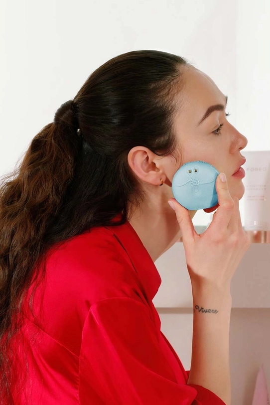 Uređaj za inteligentnu analizu i čišćenje kože lica FOREO LUNA™ Play Smart 2 F0200 tirkizna