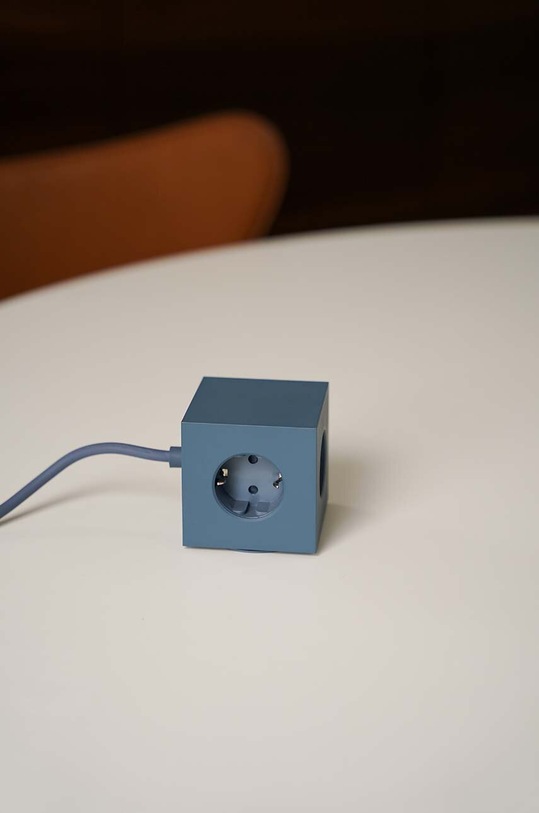 Magnetická nabíjacia kocka Avolt Square 1, 2 x USB, 1,8 m SQ1.F.USB.BL