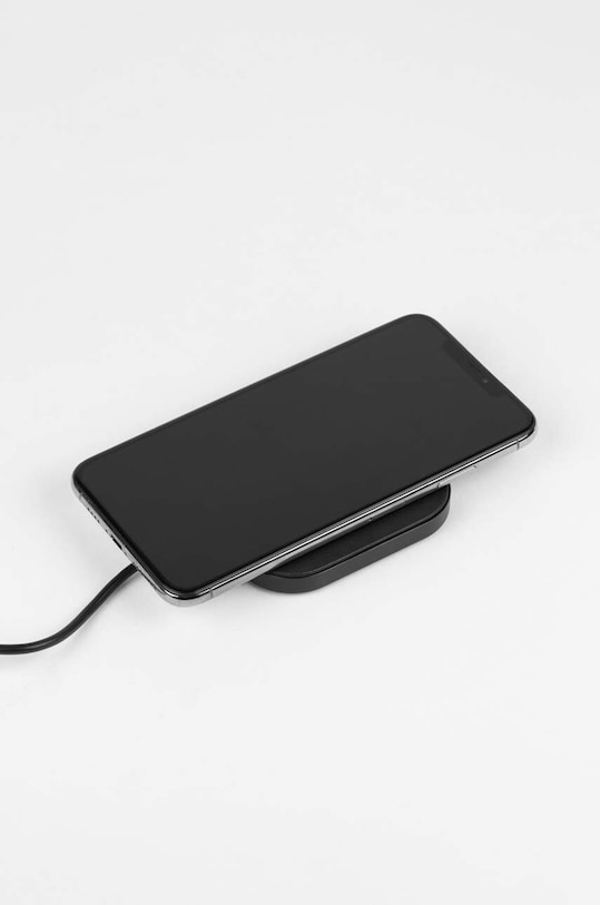 Hugo Boss incarcator wireless Iconic negru HAG321A