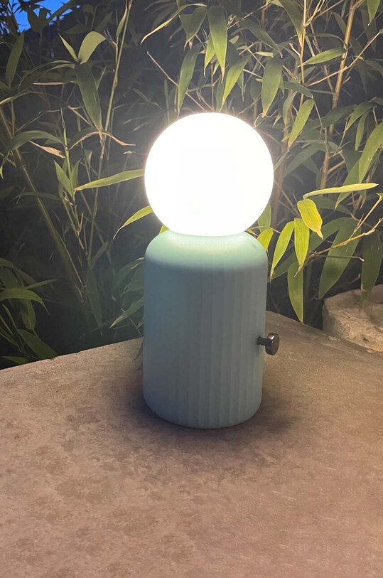 Lampa s bezdrôtovou nabíjačkou Lund London Skittle 2 in 1 LL.7470