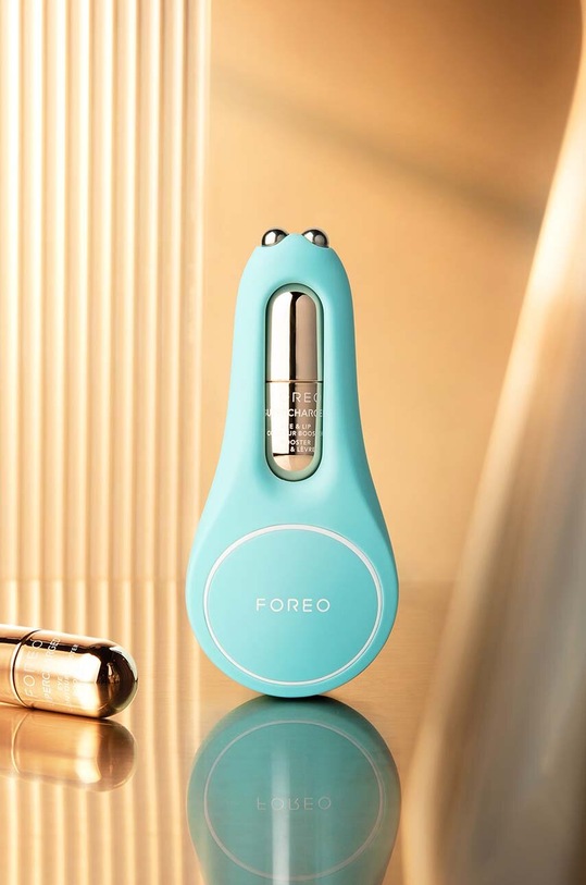 FOREO dispozitiv pentru netezirea cu microcurent a liniilor ochilor și buzelor BEAR™ 2 F1740 turcoaz AA00