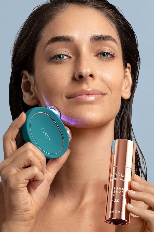 Přístroj na modelování obličeje FOREO BEAR™ 2 F1818 tyrkysová AA00