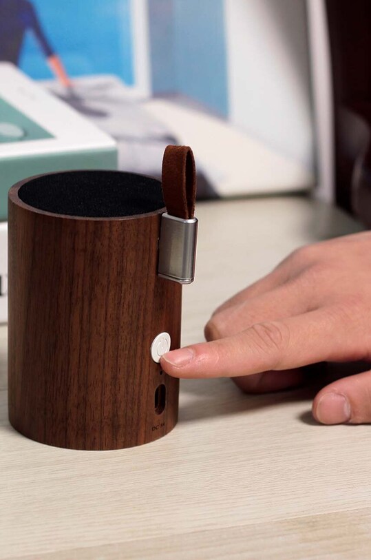 Bezdrátový reproduktor s osvětlením Gingko Design Drum Light Bluetooth Speaker G020WT