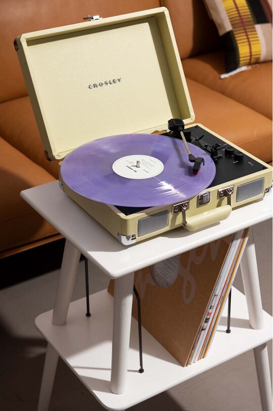 Kufříkový gramofon Crosley Cruiser Plus CR8005F.FW