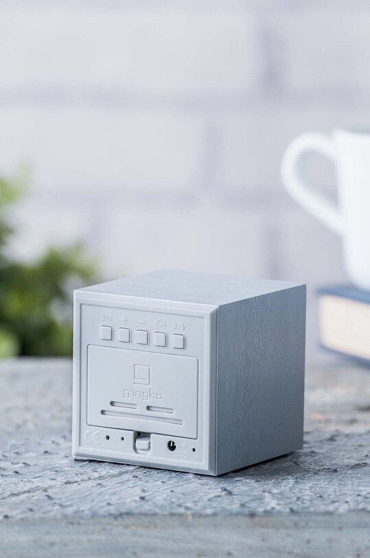 Gingko Design zegar stołowy Cube Click Clock GK08W6 szary