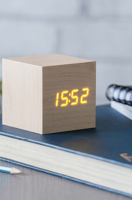 Gingko Design ceas de masă Cube Click Clock bej GK08W18