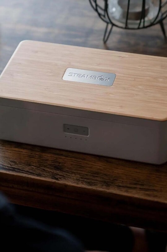 Steambox lunchbox z funkcją podgrzewania The Self - Heating Lunch multicolor STB01