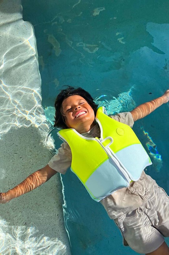 Детска жилетка за плуване SunnyLife Salty the Shark Swim SCMSVAQL многоцветен
