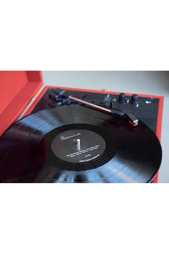 Crosley giradischi a valigia Voyager CR8017B.BUR rosso