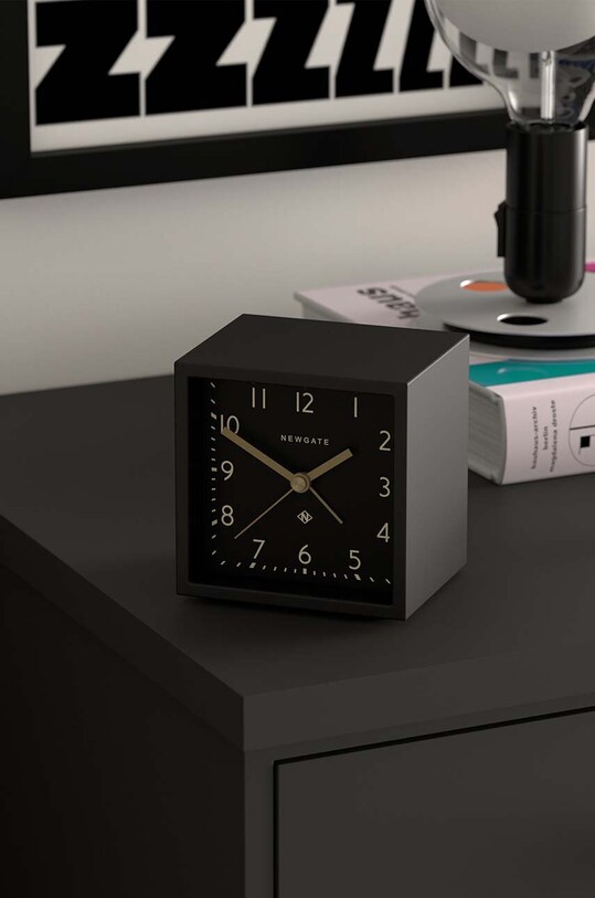 Будильник Newgate Equinox Alarm Clock чёрный KB1643ALM.EQU408K