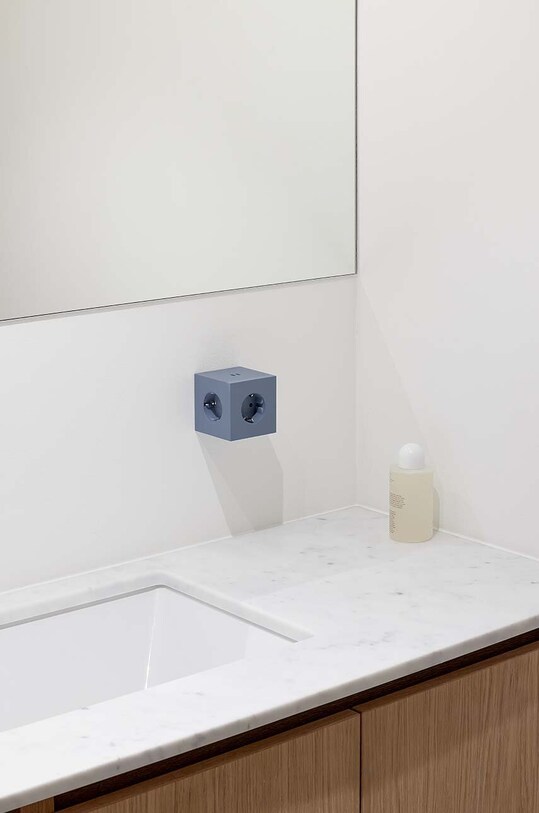 Modularni razdjelnik Avolt Square 2, USB-C SQ2.EUFC30.WMSHB. plava
