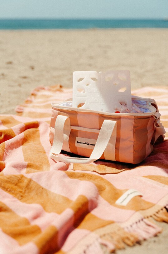 Business & Pleasure Co. inserție de răcire Breeze Block Ice Pack BPA.ICE.ANT.WHT alb