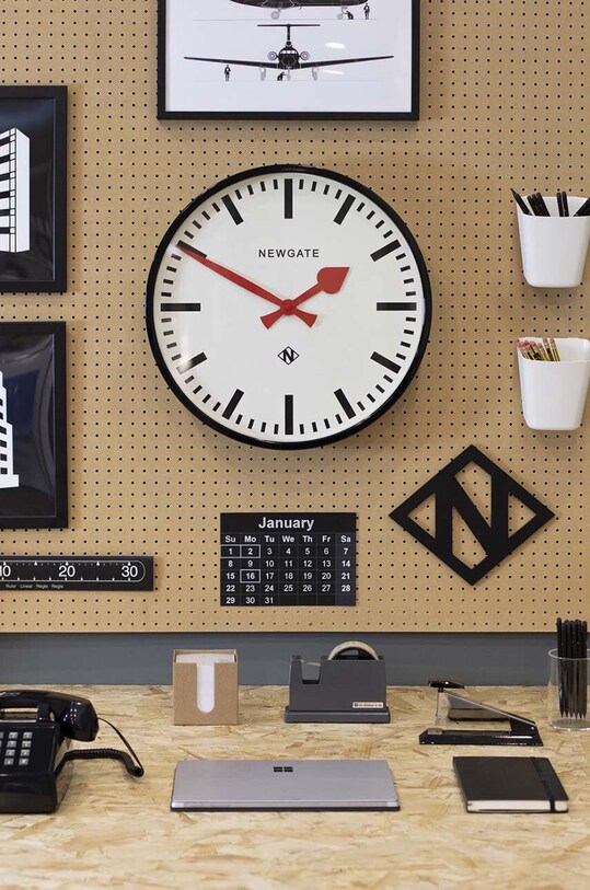 Настінний годинник Newgate Putney Wall Clock KB984PUT390K чорний AA00