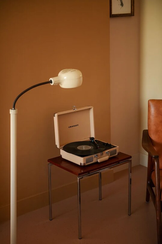 Crosley gramofon Crusier Plus CR8005F.LT4