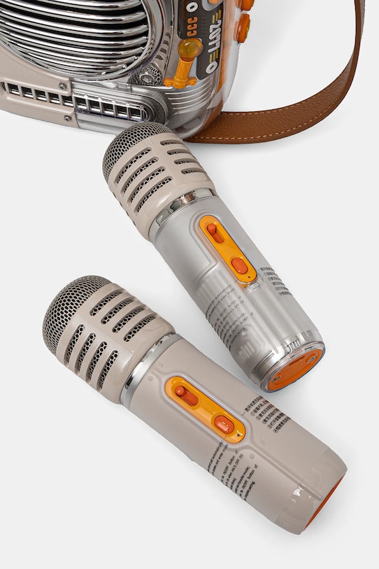 Lifestyle Divoom difuzor wireless cu microfoane SparkPro 6958444604107 multicolor