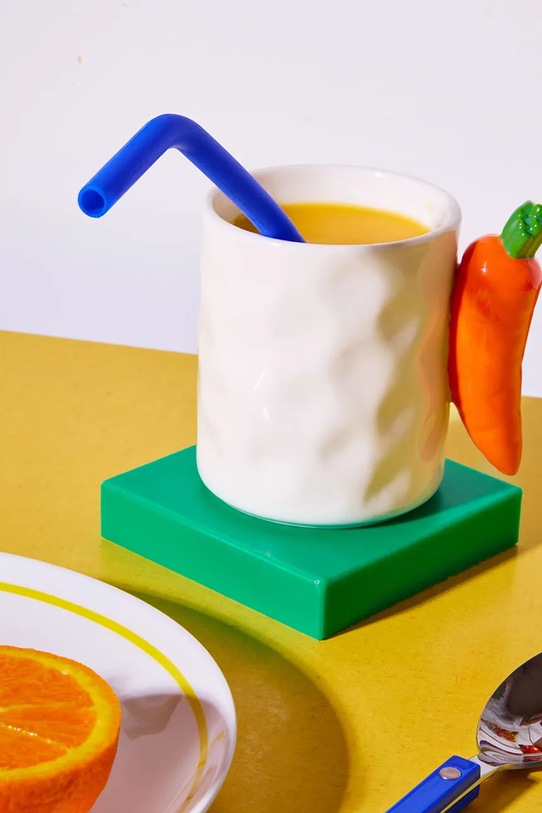 Kuchyň a bar Hrnek Fluid Market 9 x 9 x 8 cm AAMUGCARROT bílá