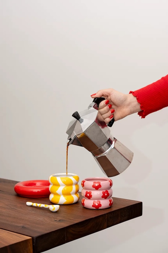 Qué Rico hrnček s podstavcom z dolomitu 13,3 x 13,3 x 7 cm 148.01482 žltá AA00