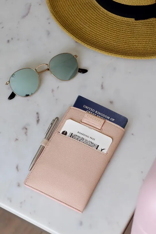 Stackers etui na paszport i karty różowy 74312