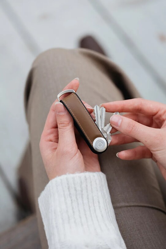 Orbitkey etui na klucze Hybrid Leather 8,5 cm KHL3.ACN.111 brązowy